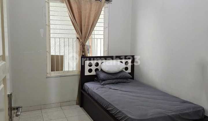 Disewakan Cepat Rumah Rapi Semi Furnished 1.5 Lantai Di Cluster Feronia Alam Sutera 2