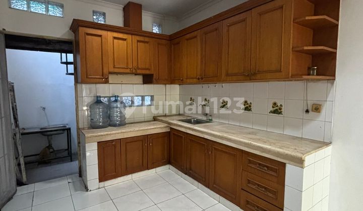 Affordable Rent: Spacious 90 M2 House with 3 Bedrooms in Taman Ubud, Lippo Karawaci Affordable Rent: Spacious 90 M2 House with 3 Bedrooms in Taman Ubud, Lippo Karawaci