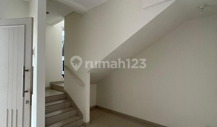 Dijual Cepat Rumah Semi Furnisned 3 Lantai Di Cluster Ayodhya Belum Pernah Dihuni & Full Renovasi 2