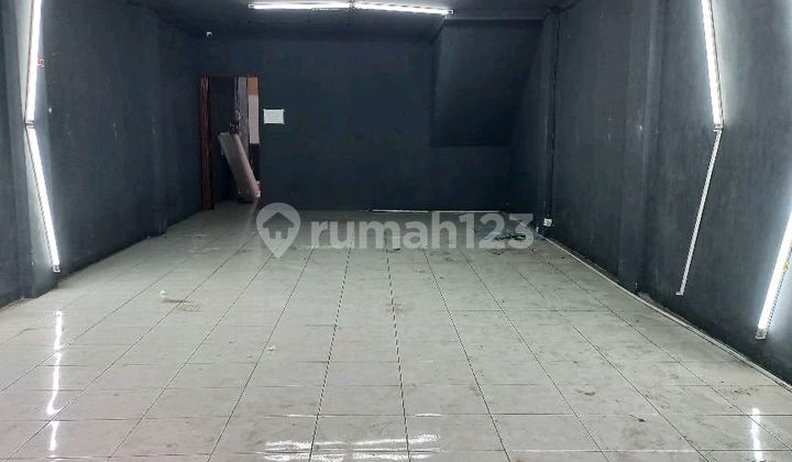 Disewa Cepat Ruko 3 1/2 Lt Hadap Jalan Raya Bentang Betawi Taman Royal Tangeranglt. 97,5 M ( 5 X 19,5 )disewa Cepat Ruko 3 1/2 Lt Hadap Jalan Raya Bentang Betawi Taman Royal Tangerang 2