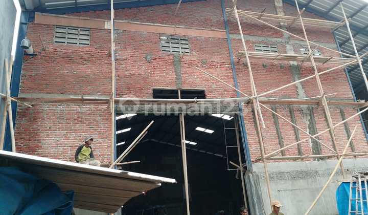 For Rent Quickly Warehouse Area 600 M2 Plot Dpr in Cipondoh