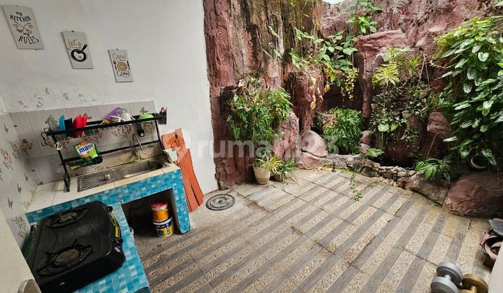 Dijual Rumah 2 Lantai di Petukangan Selatan Jakarta Selatan Dijual Rumah 2 Lantai di Petukangan Selatan Jakarta Selatan