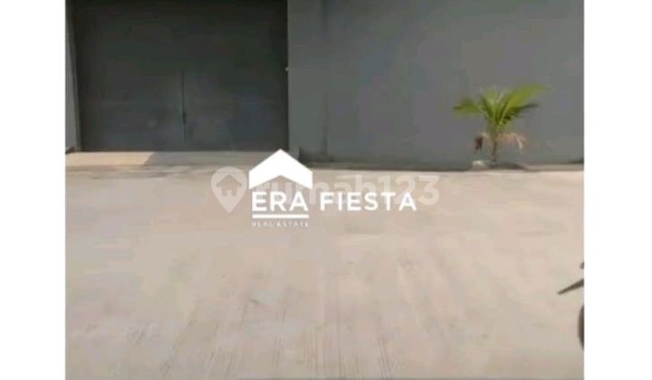 For Quick Lease: Industrial Warehouse with Shared Gate and 40 Feet Access in Cikupa, Tangerang. For Quick Lease: Industrial Warehouse with Shared Gate and 40 Feet Access in Cikupa, Tangerang.
