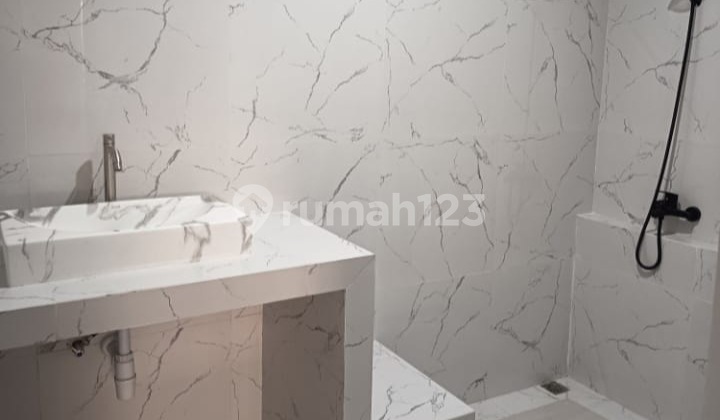 Dijual Rumah Rapi Siap Huni Luas 185 M2 di Villa Melati Serpong 2