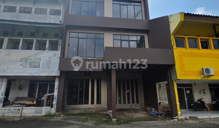 Dijual Murah Ruko Gandeng Standard Belum Finishing di Jalan Hartono Boulevard Modernland Tangerang
