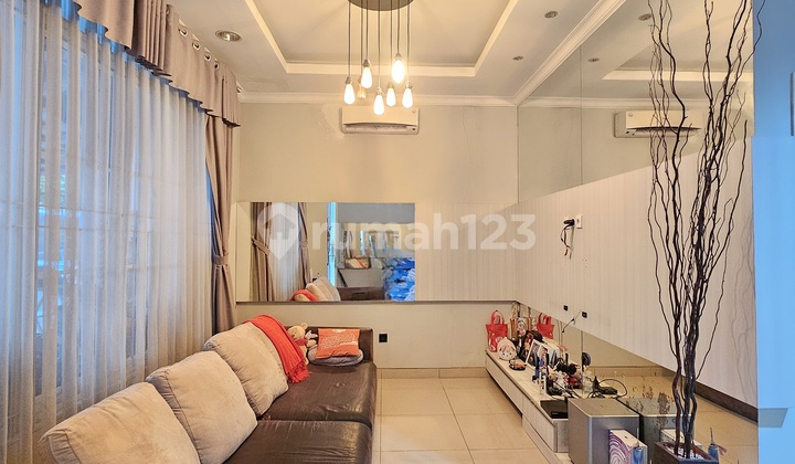 Dijual Cepat Rumah Semi Furnished Rapi di Cluster Europe Greenlake City