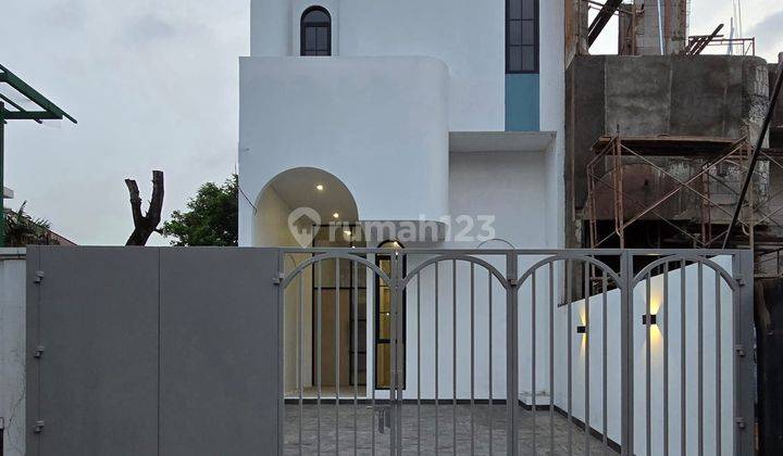 Dijual Rumah Baru Little Santorini Siap Huni Meruya Jakarta Barat 1