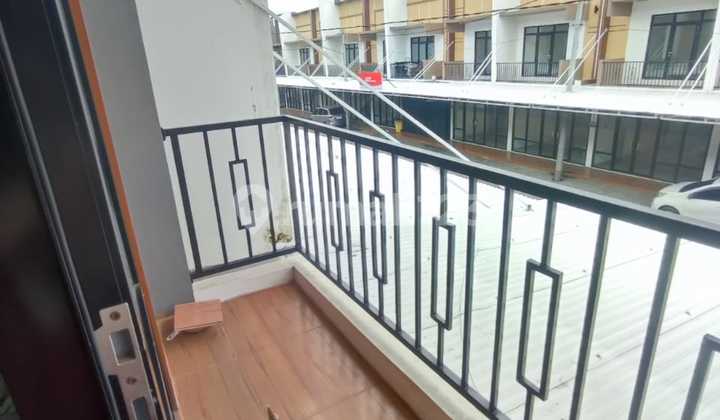 For Rent Fast Good Shophouse Ready To Use In Flora Aryana Karawaci 2