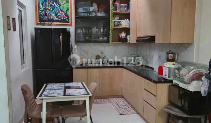 Dijual Rumah Bagus Furnished 2 Lantai di Savia Park Bsd
