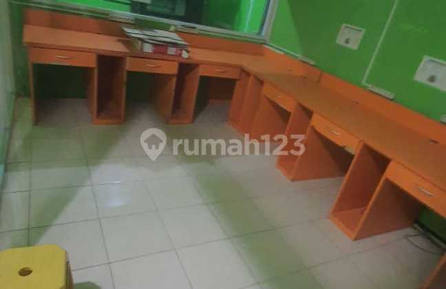 For Quick Sale: 3-Story Shop House Ready to Use in Taman Royal Tangerang 2