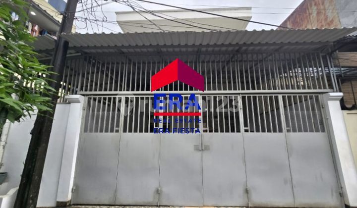 Dijual Rumah Rapi Carport 2 di Taman Permata Indah Ii Pejagalan Jakarta Utara