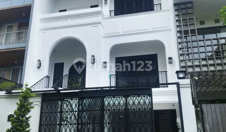 For Sale Furnished House 144 M2 in Permata Buana, West Jakarta