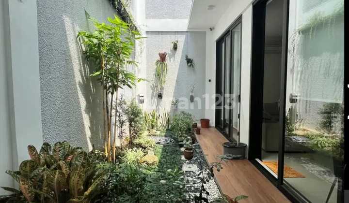 Dijual Cepat Rumah Semi Furnished Di Jl Utama Cluster Volta Scientia Gading Serpong