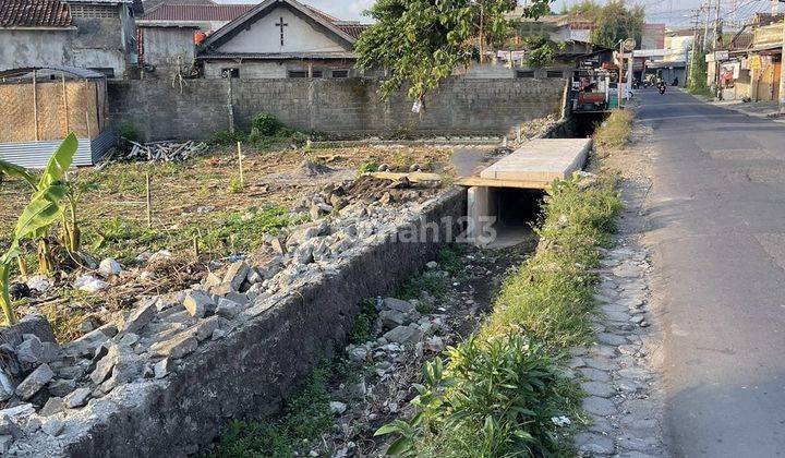 Dijual Tanah Sangat Strategis, Menarik, Mangku Jalan Raya, Dekat Ugm, di Condong Catur Yogyakarta 2