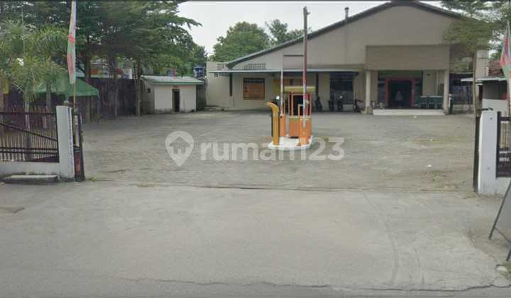 For Rent Commercial Space / Strategic Location Commercial Building in Yogyakarta City, Main Road Access