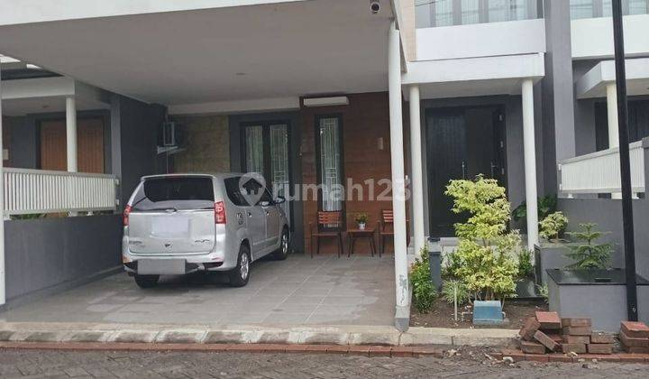 Dijual Rumah 2 Lantai, Siap Huni, Dalam Cluster Elite, One Gate System, Dekat Bandara di Yogyakarta 1