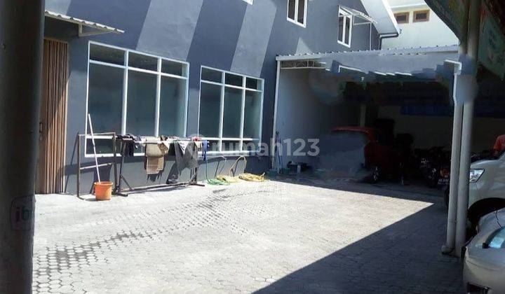 Dijual Ruang Usaha Ex Showroom, Strategis, Mangku Jalan di Yogyakarta 2