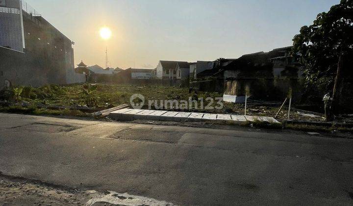 Dijual Tanah Sangat Strategis, Menarik, Mangku Jalan Raya, Dekat Ugm, di Condong Catur Yogyakarta 2