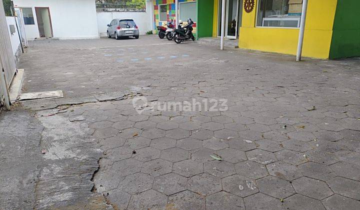 Dijual Ruang Usaha Bangunan Kantor Dekat Tugu, Siap Pakai Parkir Luas, Hgb, Luas 450 M2 di Tegalrejo, Yogyakarta 2