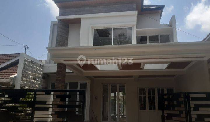 Dijual Rumah Mewah Dengan Kolam Renang, 2 Lantai, Unfurnished, di Palagan Dekat Ugm Yogyakarta 1