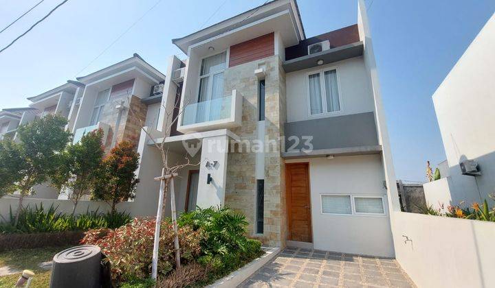 Dijual Rumah Minimalis Modern, Siap Huni, Fully Furnished, 2 Lantai, Shm, Dalam Cluster, Dekat Kota Yogyakarta 1