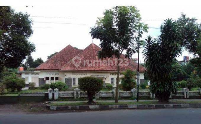 Di Jual Tanah Bonus Bangunan 1 Lantai, Luas, Strategis,Pinggir Jalan Utama, Kodya, Dekat Kraton,di Wirobrajan, Yogyakarta 1