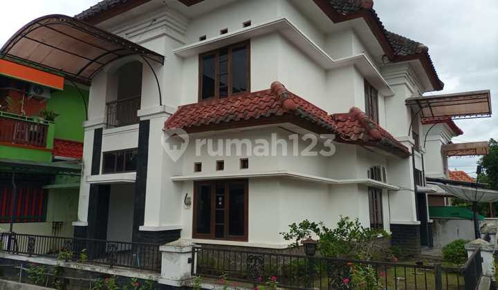 For Rent: 2-Story House, Inside Housing Complex Near Transmart Yogyakarta