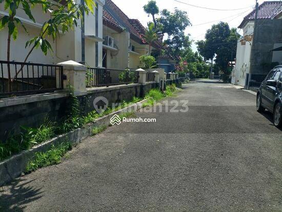 Di Jual Rumah 2 Lantai, Dalam Perumahan, Hook, Dekat Transmart Yogyakarta 2