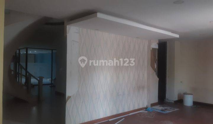 Disewakan Ruang Usaha Kantor, Strategis, 2,5 Lantai, di Kota Yogyakarta 2