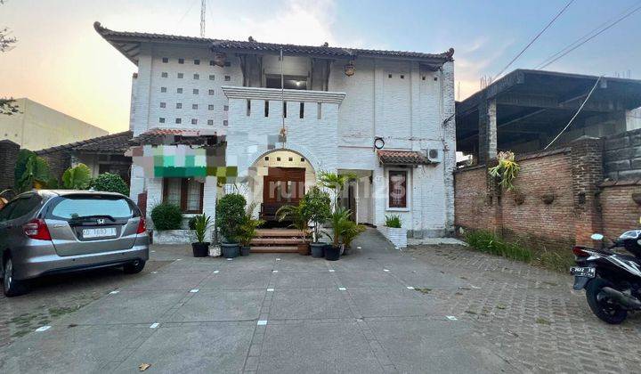 Dijual Kost Putri Exclusive, Full Furnished, 2 Lantai Dekat Kampus di Seturan Yogyakarta 1