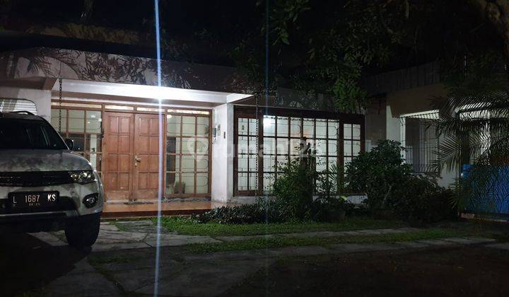 Disewakan Rumah Kantor, 2 Lantai, Strategis, Parkir Luas, Pinggir Jalan Utama di Yogyakarta  1