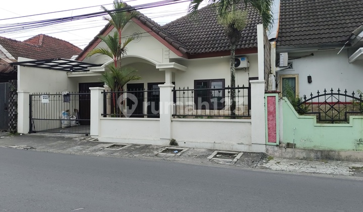 Dijualruamah Siap Huni, 1 Lantai,Strategis, Pinggir Jalan, Papasan Mobil,Di Dekat Banteng Yogyakarta