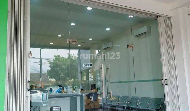Disewakan Ruko 3,5 Lantai,, Strategis, Dekat Ambarukmo Plaza Yogyakarta  1