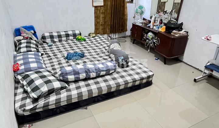 For Sale 2-Story House, Strategic Location, Not Far from Jogja Solo Road in Maguwo, Yogyakarta 2