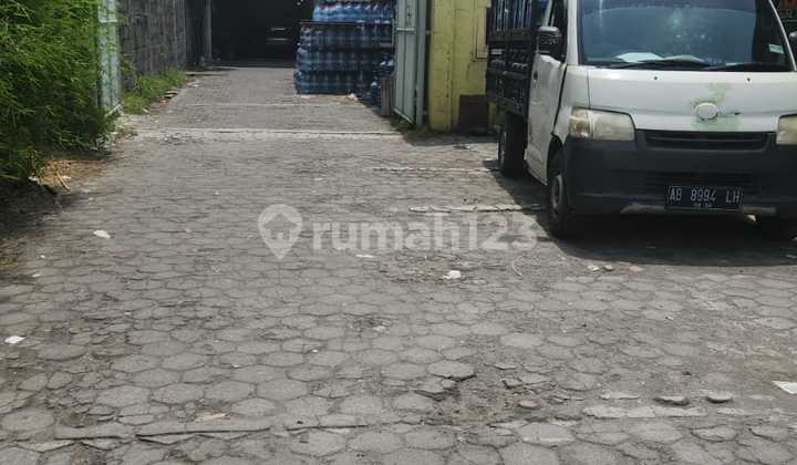 For Rent Cheap Warehouse, Ready to Use, Smooth Tronton Truck Access in Yogyakarta
