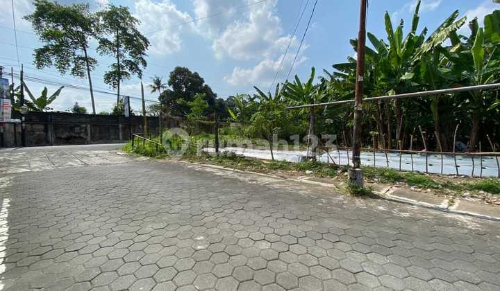 Dijual Tanah 460 m2, Strategis, Mangku Jalan, di Jl Kaliurang Yogyakarta 