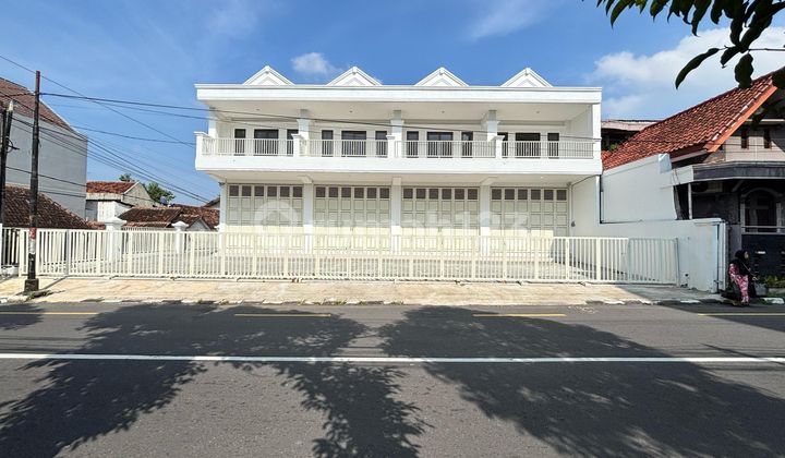 Disewakan 4 Ruko Jejer, Bangunan Baru Lokasi Strategis, Tengah Kota Yogyakarta  1
