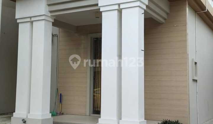 Dijual Rumah 2 Lantai, Dalam Perumahan Elit, Strategis, Dekat Ke Kampus Ternama UGM di Yogyakarta