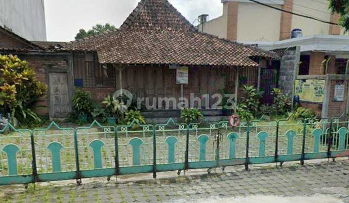 For Rent: 466 m2 Land, Yard, Strategic Location in the Center of Yogyakarta City For Rent: 466 m2 Land, Yard, Strategic Location in the Center of Yogyakarta City