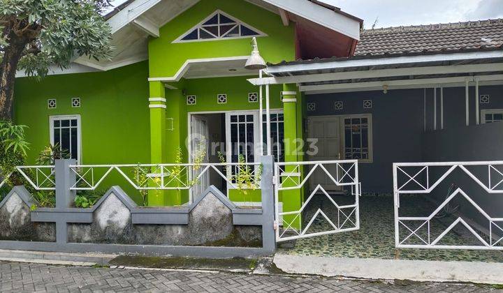 Disewakan Rumah 1 Lantai, Dekat Beberapa Kampus Sekolah, Pusat Kuliner di Yogyakarta 1