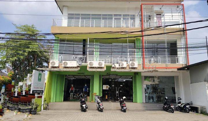 Disewakan Ruko 3,5 Lantai,, Strategis, Dekat Ambarukmo Plaza Yogyakarta  2