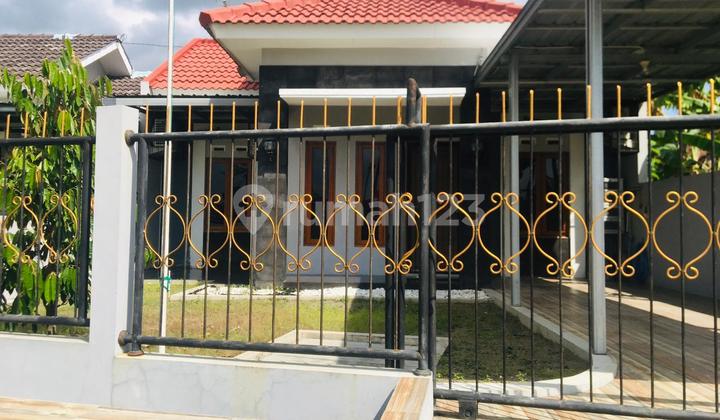 Rumah Asri dengan Suasana Pedesaan, Pemandangan Sawah Rumah Asri dengan Suasana Pedesaan, Pemandangan Sawah