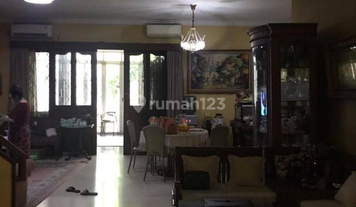 Rumah di Cempaka Putih SHM Bagus Hadap Barat 1