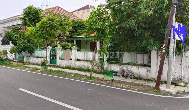 Dijual Rumah di Cempaka Putih SHM Bagus Timur Laut 2