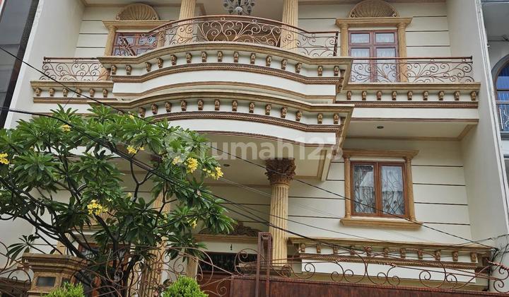 Nice House SHM Certificate Sunter Garden South Facing