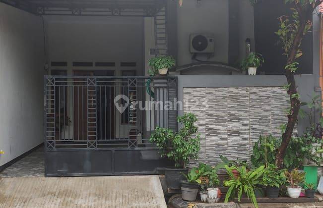 Rumah Cantik Siap Huni di Duta Bumi 2 Bekasi 1