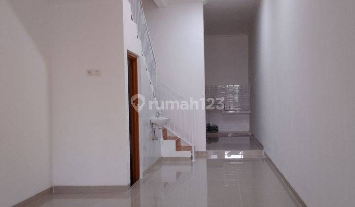 Dijual Rumah Cantik di Perumnas 1, Bekasi Selatan 2