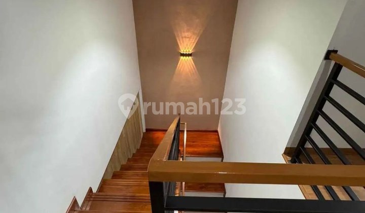 Rumah Modern di Lingkungan Sejuk Kawasan Dago Bandung 2