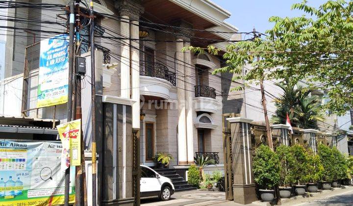 Rumah Mewah Cocok Untuk Dihuni Keluarga Besar di Kiaracondong 1