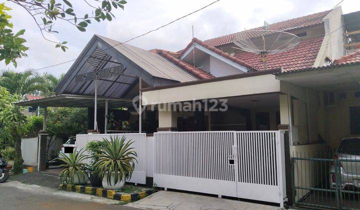 Rumah Bagus Bangunan Modern di Parakan Mas Indah, Antapani 1